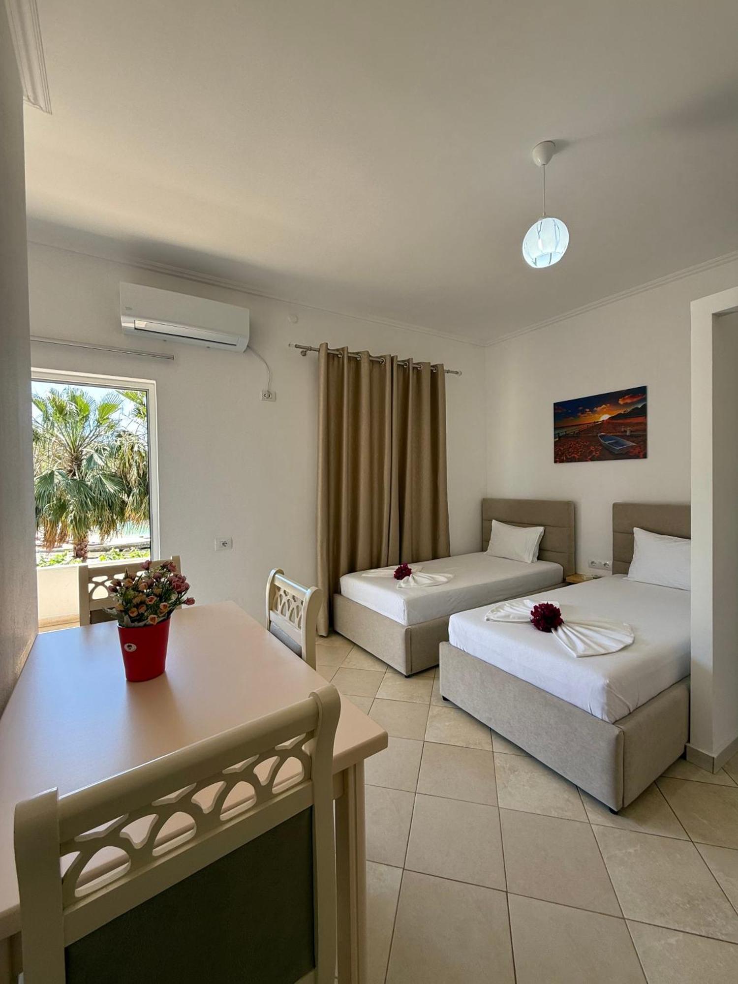Xhibo Apartments Sarande Luaran gambar